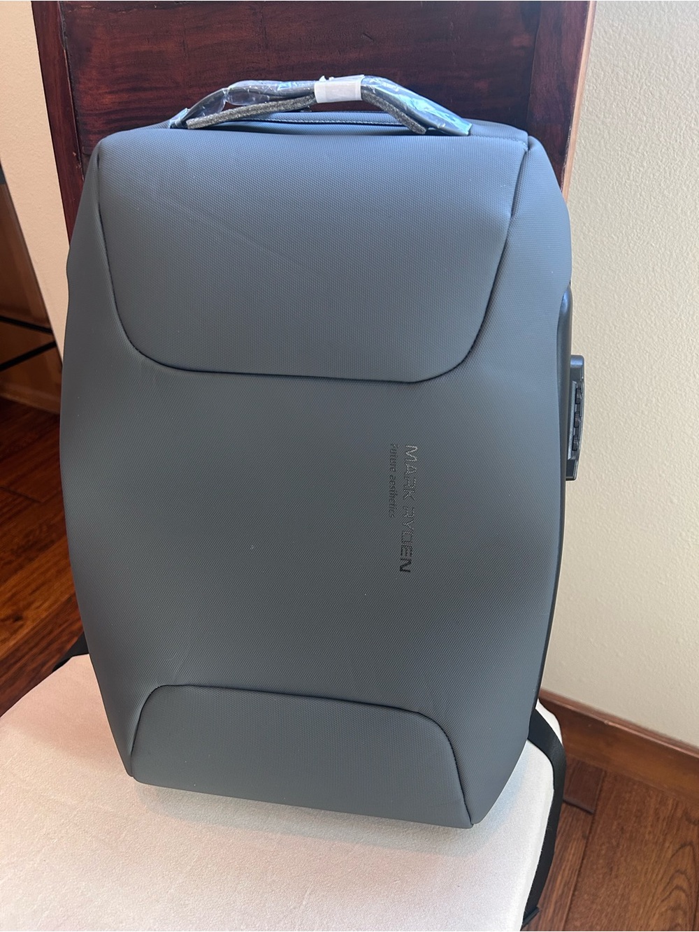 Black Anti-Theft Men's Backpack